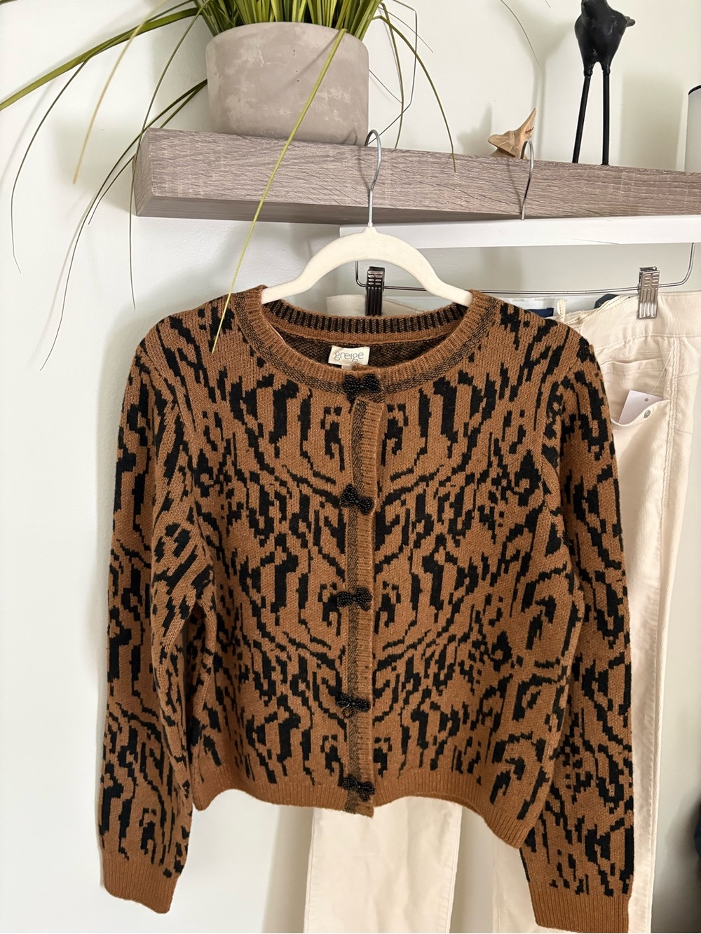 Griege Women’s Brown & Black Patterned Cardigan Sweater with bow buttons/snaps